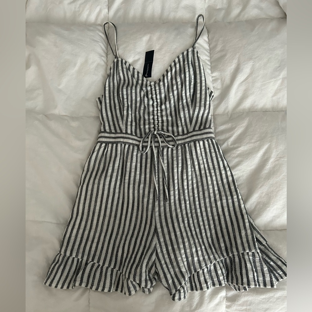 American Eagle Striped Romper - Brand New with Tags, size M
